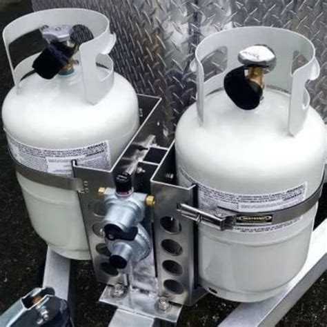 It automatically switches to the full tank when the other is empty, and you can remove the empty cylinder without interrupting <b>propane</b> supply. . Propane for rv near me